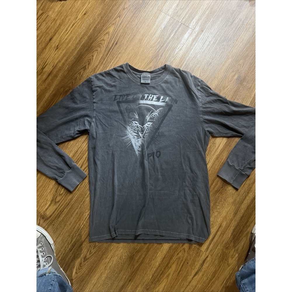 Live On The Lawn T Shirt L Mens Gray Long Sleeve Graphic‎